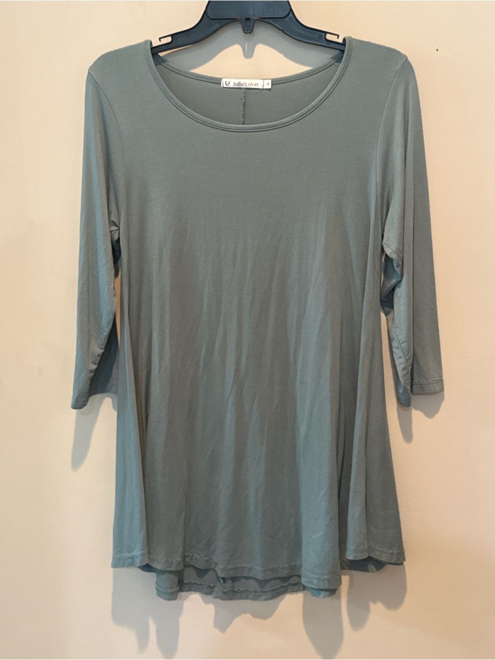 Women’s Sage Green Scoop Neck Tunic - 3/4 Sleeve